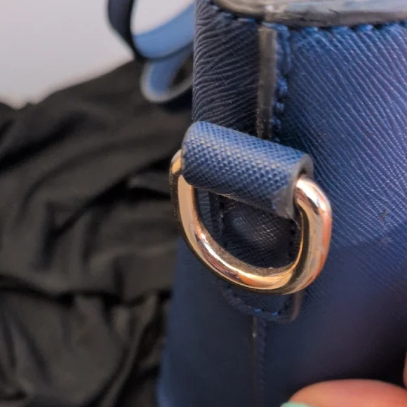 kate spade navy blue tote with gold plaque - Picture 5 of 16